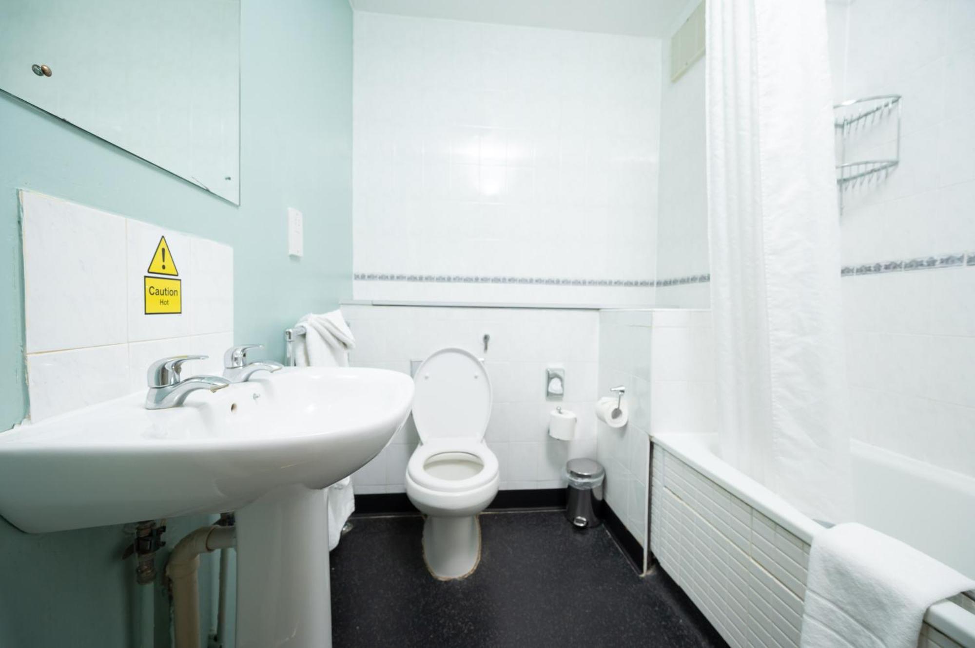 Rising Sun Hotel By Greene King Inns Cheltenham Extérieur photo