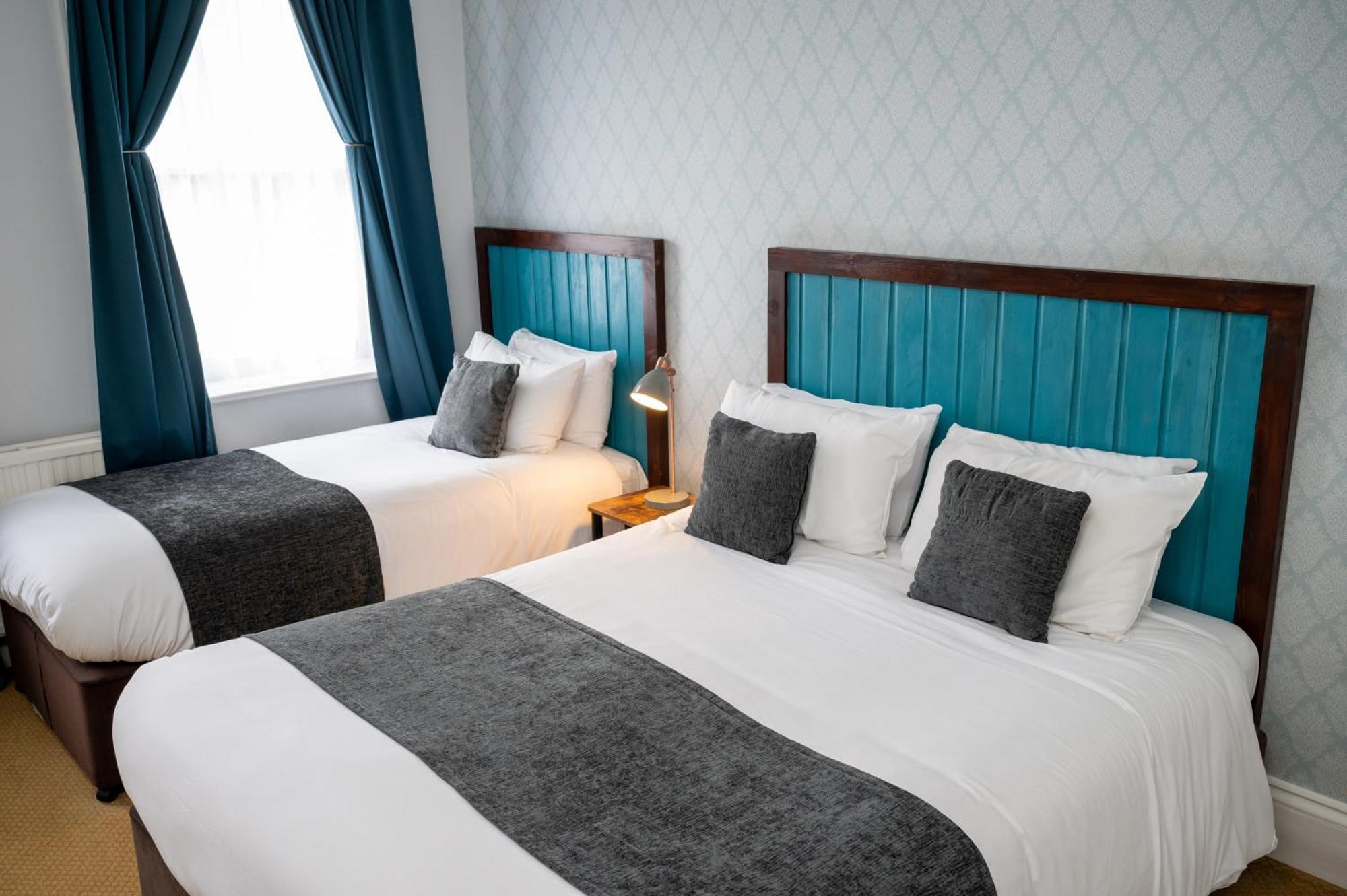Rising Sun Hotel By Greene King Inns Cheltenham Extérieur photo