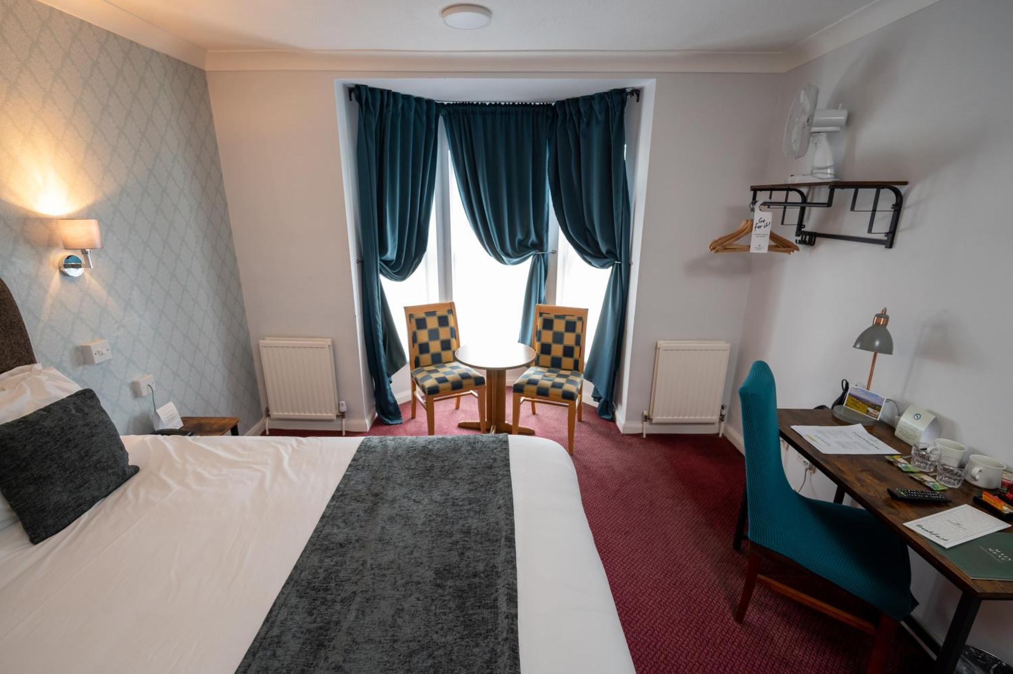 Rising Sun Hotel By Greene King Inns Cheltenham Extérieur photo