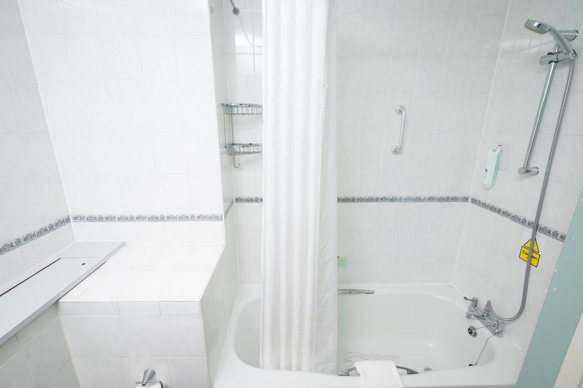 Rising Sun Hotel By Greene King Inns Cheltenham Extérieur photo