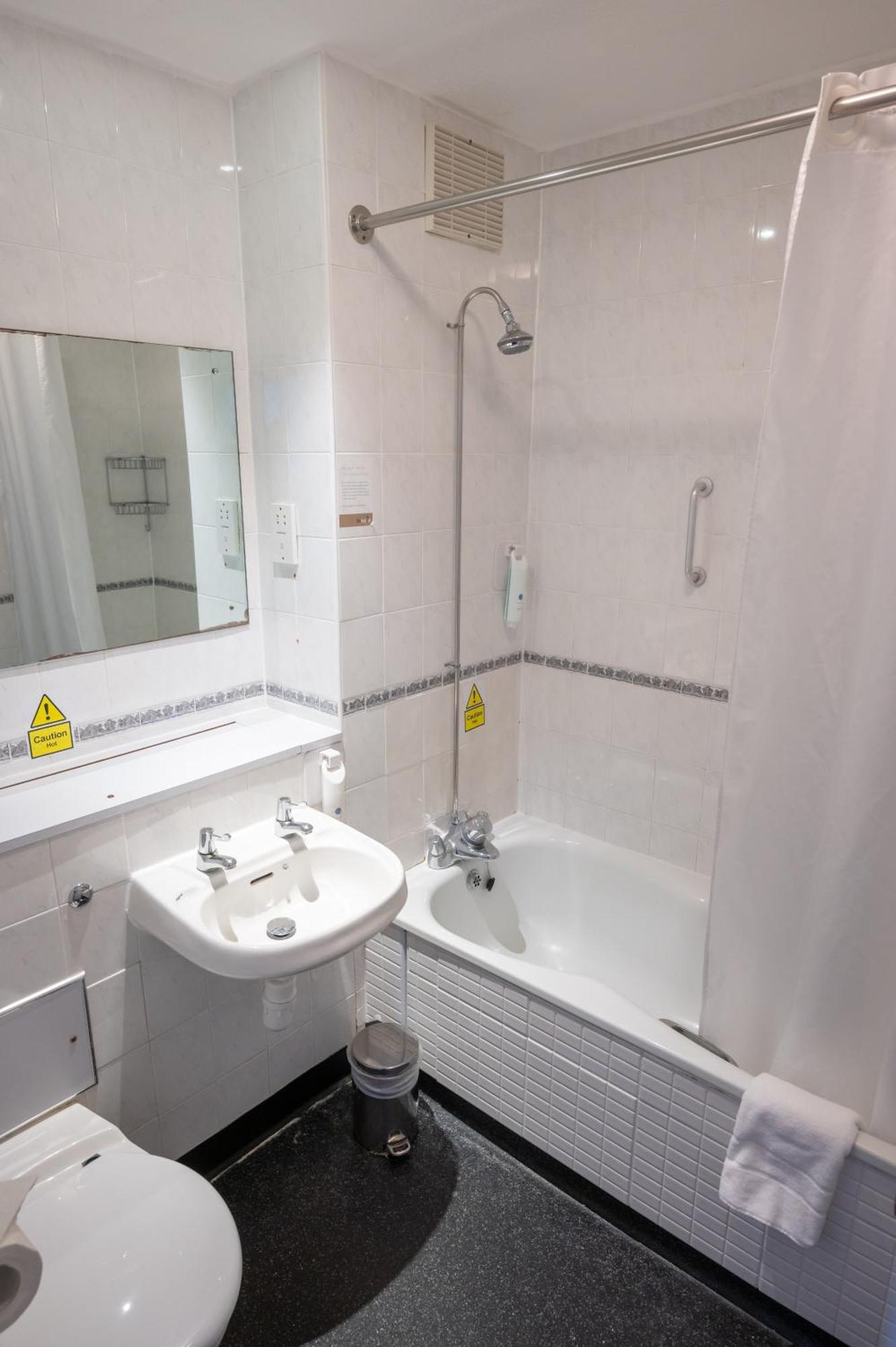 Rising Sun Hotel By Greene King Inns Cheltenham Extérieur photo