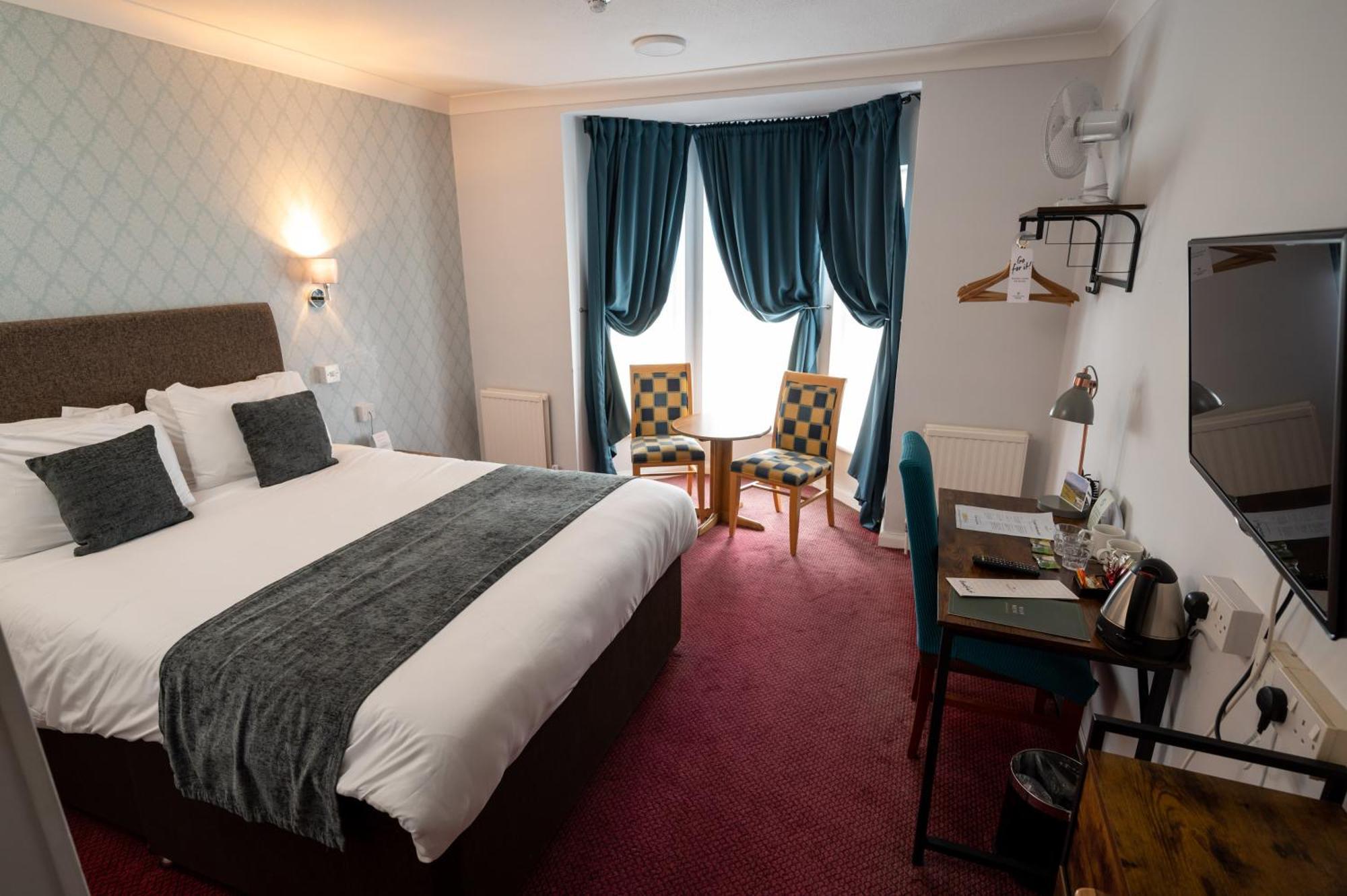 Rising Sun Hotel By Greene King Inns Cheltenham Extérieur photo