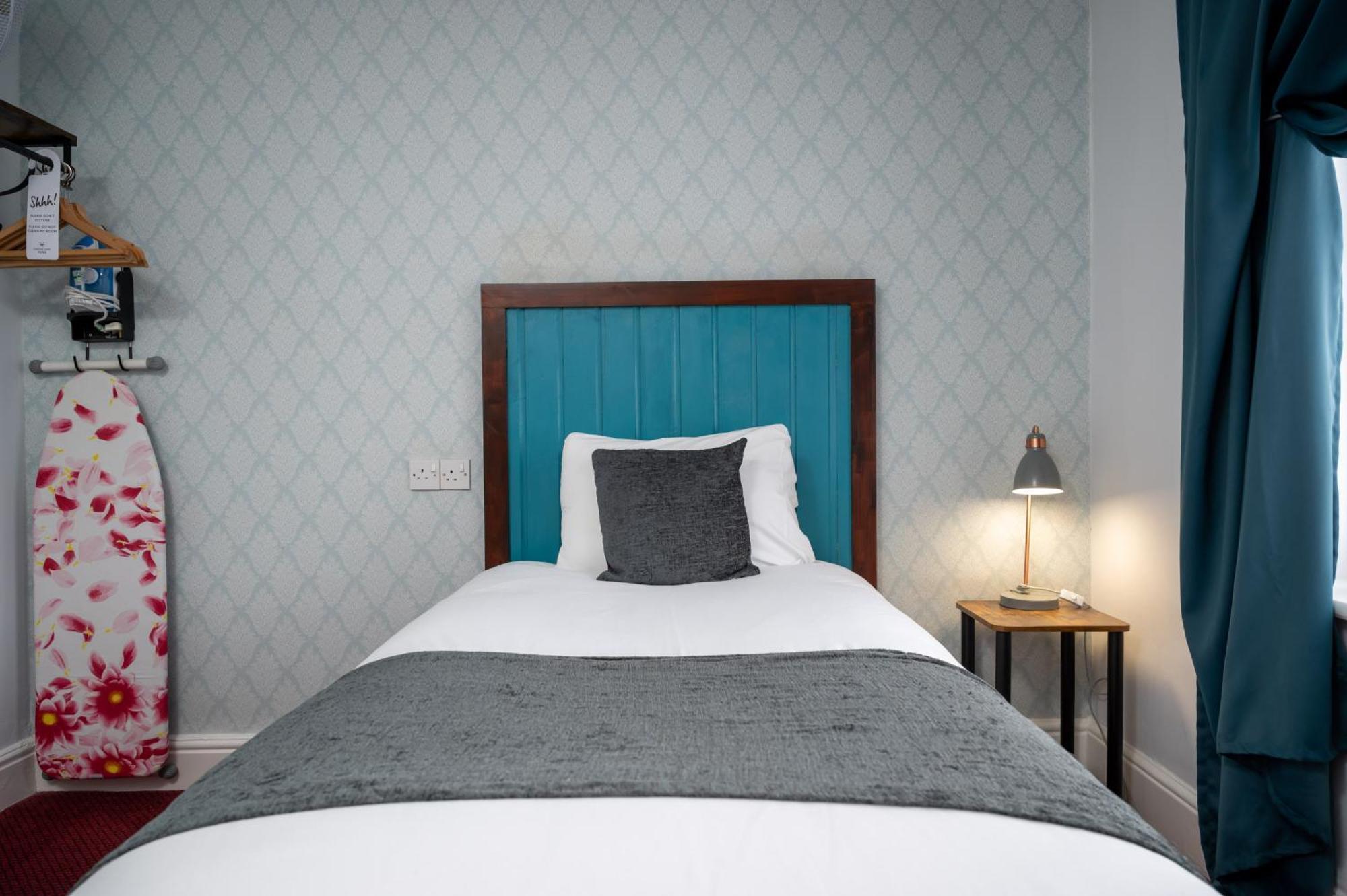 Rising Sun Hotel By Greene King Inns Cheltenham Extérieur photo