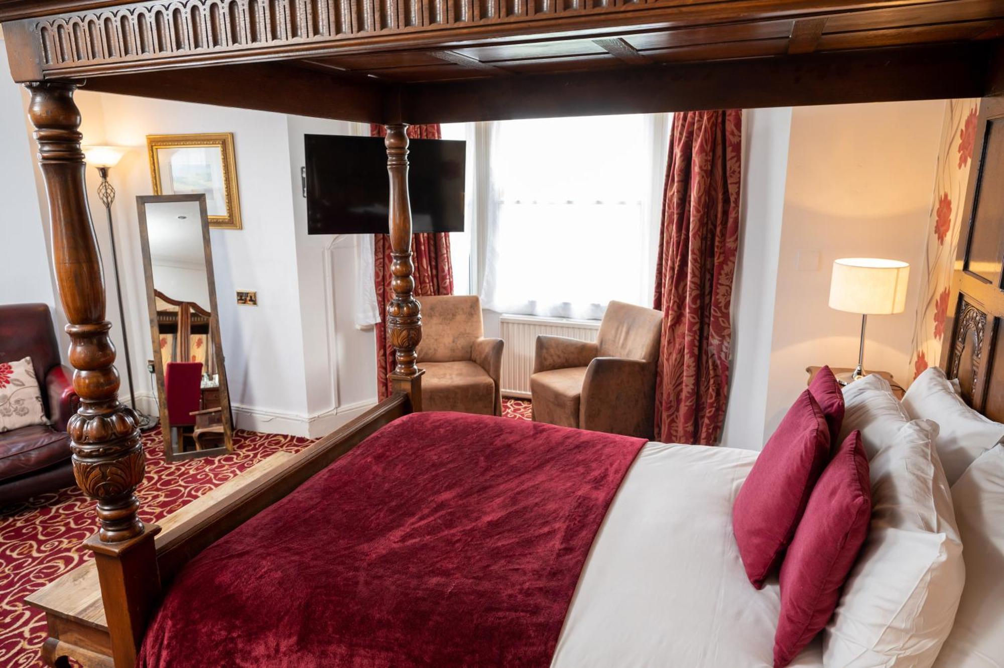 Rising Sun Hotel By Greene King Inns Cheltenham Extérieur photo