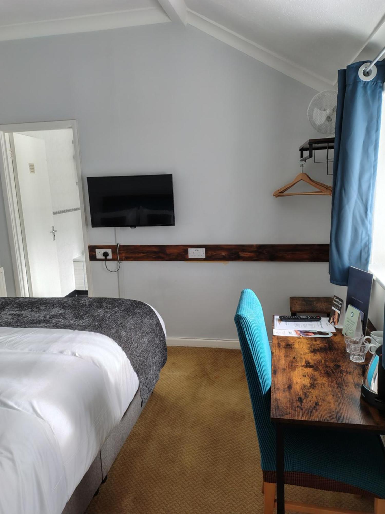 Rising Sun Hotel By Greene King Inns Cheltenham Extérieur photo