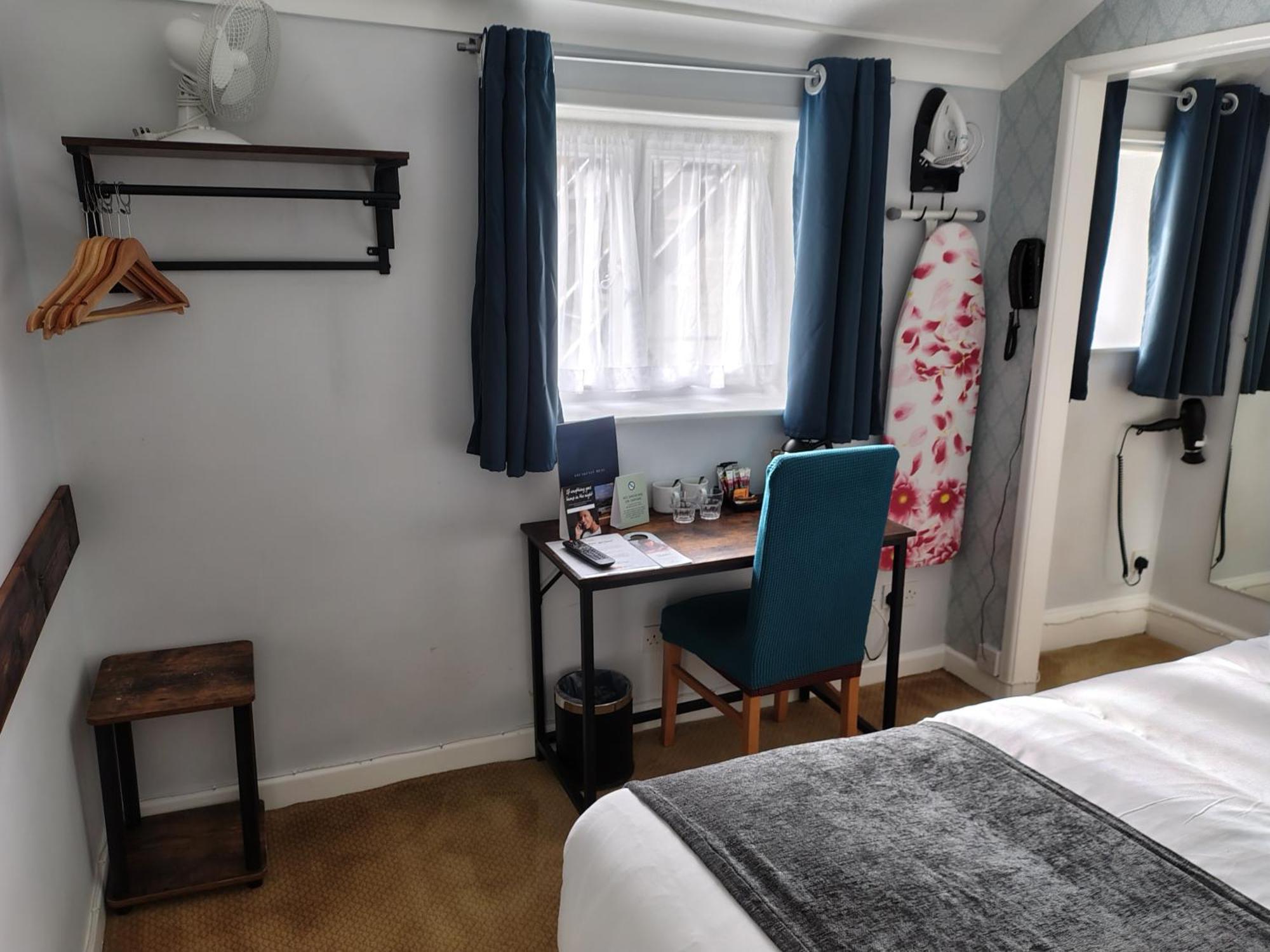 Rising Sun Hotel By Greene King Inns Cheltenham Extérieur photo